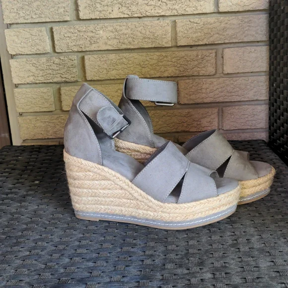 Universal Thread espadrille wedges - Picture 5 of 7